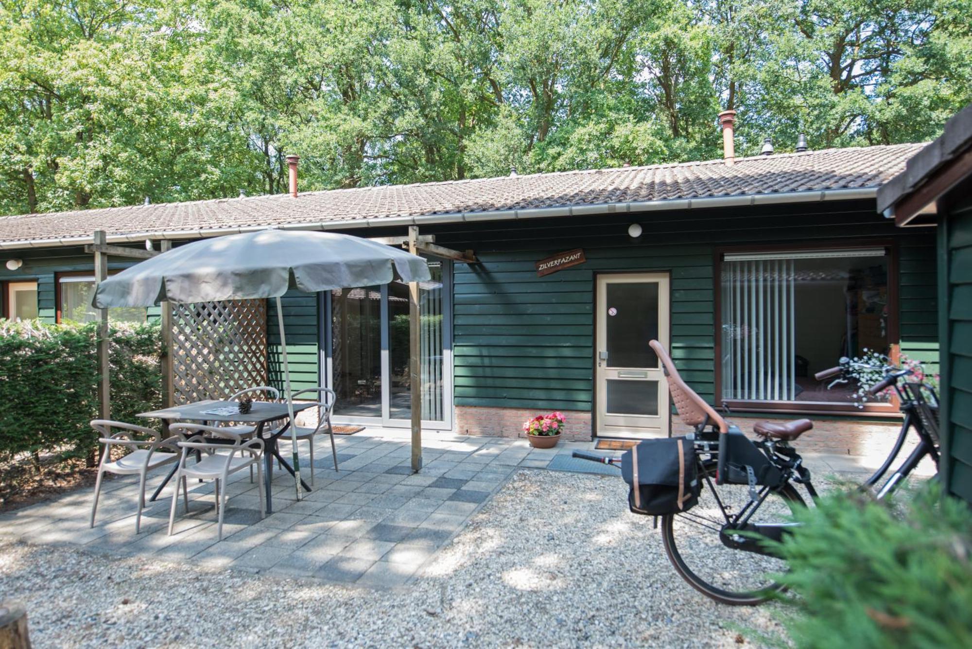 Vakantiepark Zevenbergen Heesch Eksteriør billede
