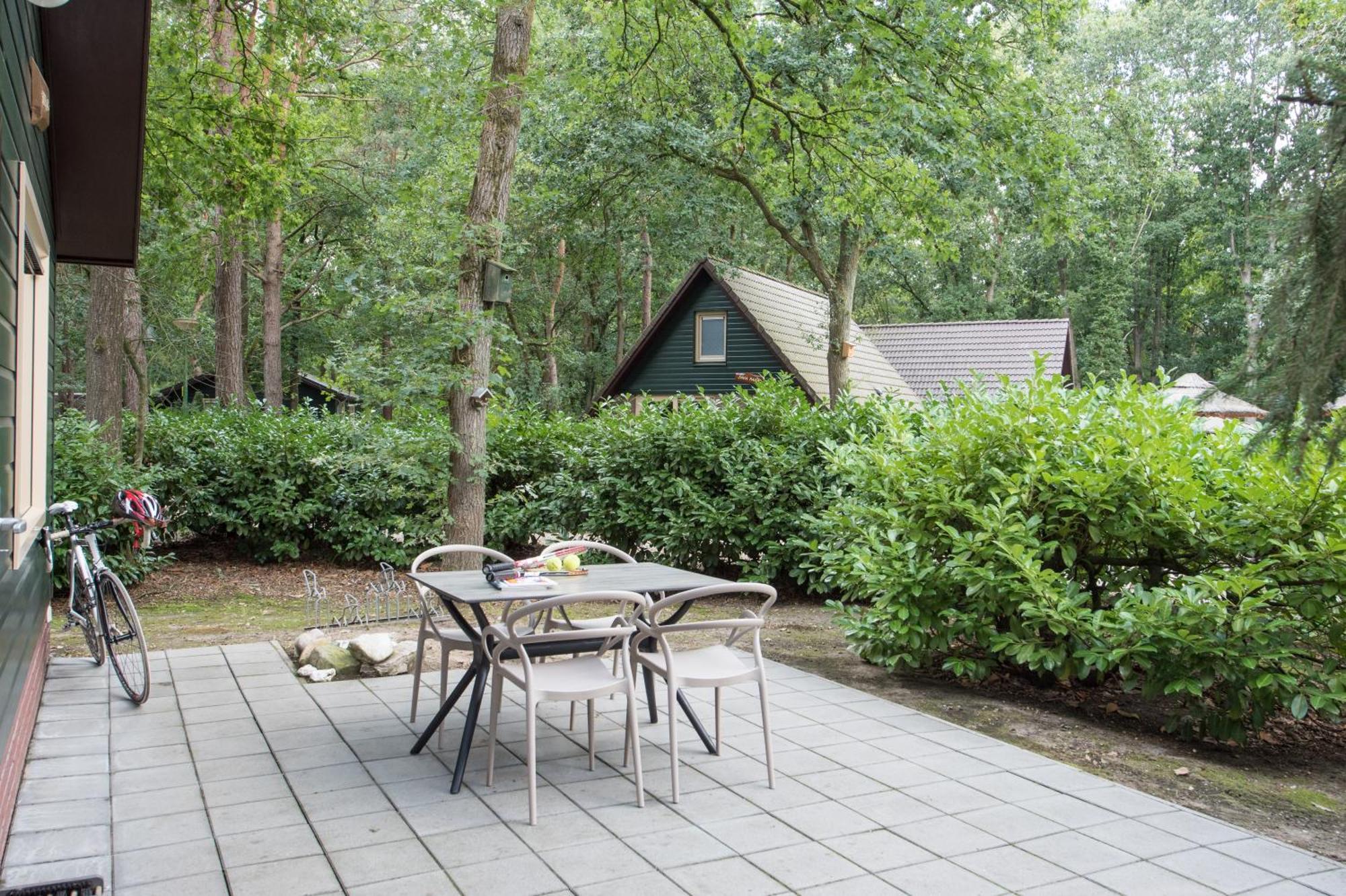Vakantiepark Zevenbergen Heesch Eksteriør billede